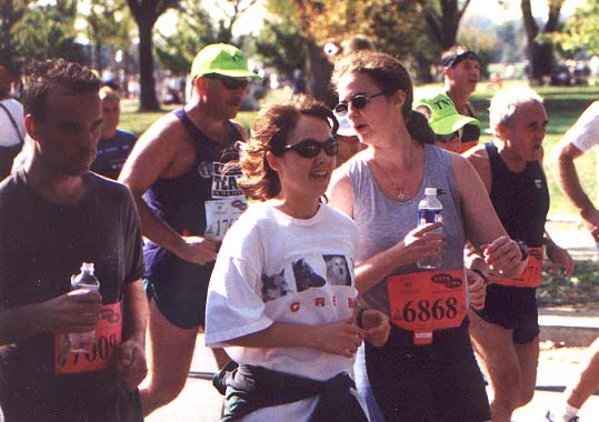 Runners at the mile 21 mark [Canon AE-1]